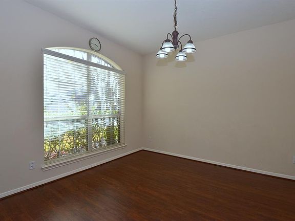 4th image of 16010 Portmanshire Ln