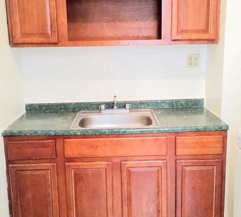 2nd image of 2100 Beekman Pl #L