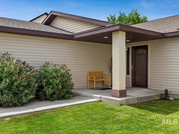 615 Garnet St, Twin Falls, ID 83301