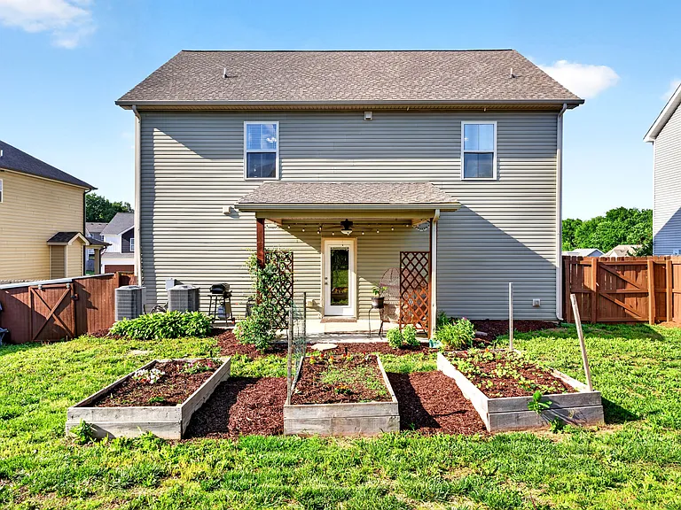 104 Woodtrace Ct — Photo 45