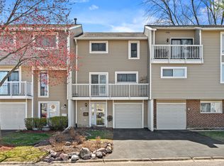 1003 Sandpiper Ct, Bartlett, IL 60103