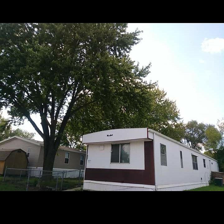 1st image of 852 S 74th Ter