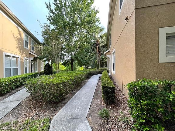 3rd image of 6310 Castelven Dr Unit 101