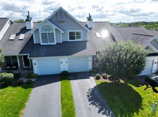 57 Genesee View Trl, Rochester, NY 14623