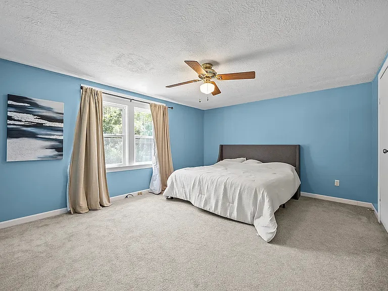 290 Thomas Cash Rd — Photo 13