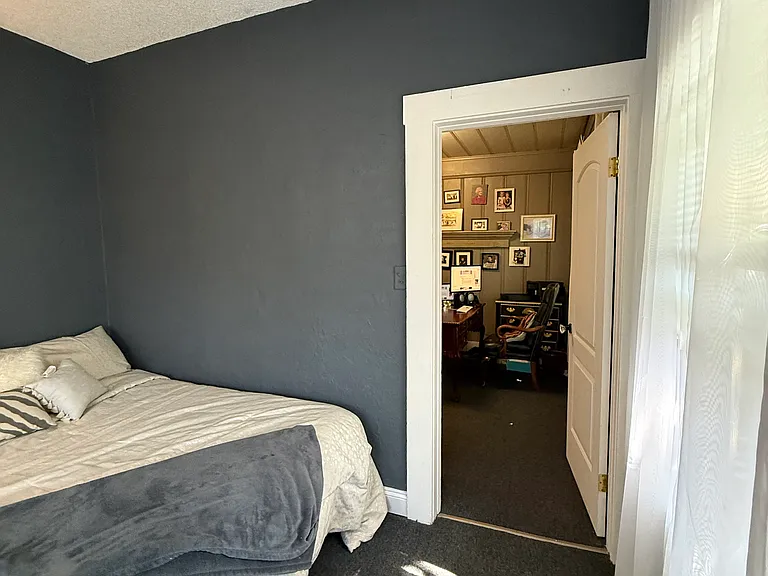 331 Pleasant St — Photo 15