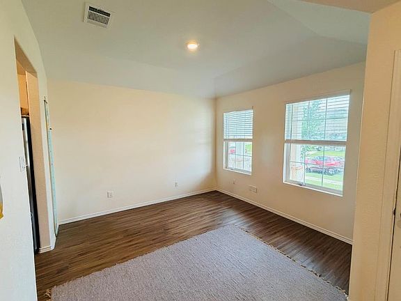 3rd image of 5612 Bellissima Way