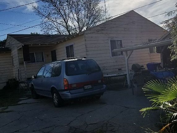 3rd image of 12014 Laurel Ave