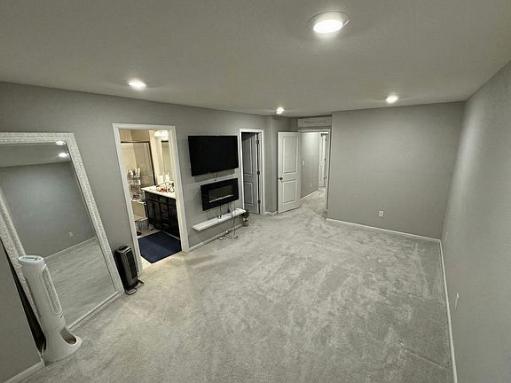 5th image of 21932 E Radcliff Cir