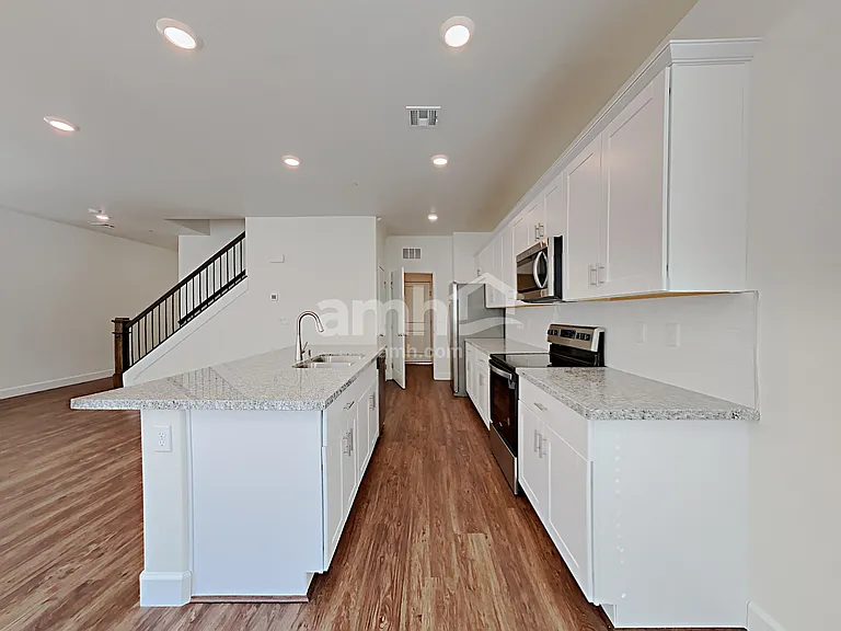 331 Cape Seville Pl — Photo 4