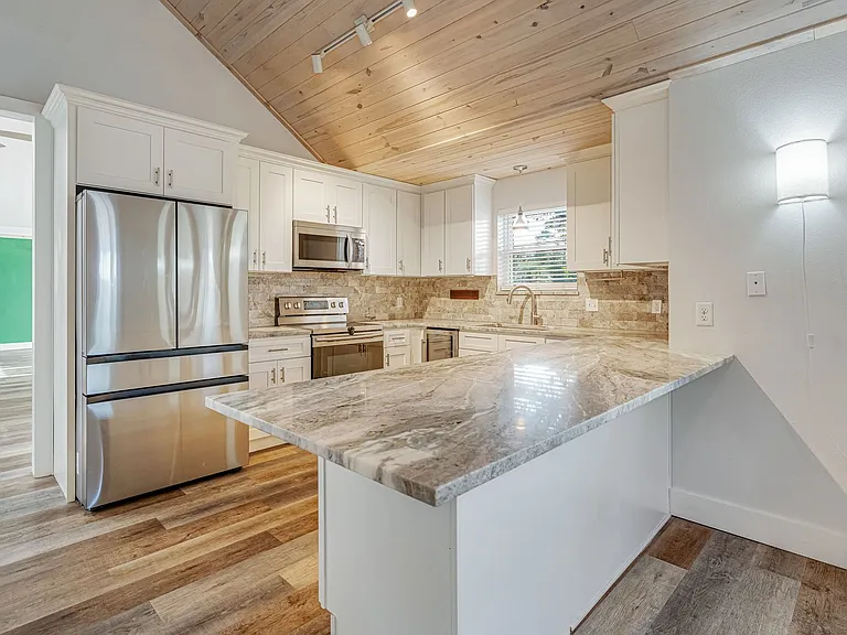 10008 Calle De Palencia — Photo 16