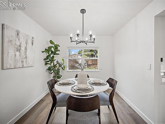 5th image of 7160 Alpenwood Way