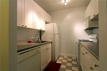 Rented by Platinvm Property Group New York