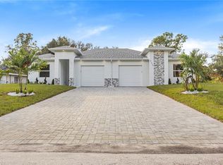 350/352 Limerick Ave S, Lehigh Acres, FL 33974