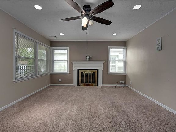 4th image of 591 Lindbergh Blvd