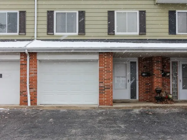 2015 Presidential Pkwy APT 64, Twinsburg, OH 44087