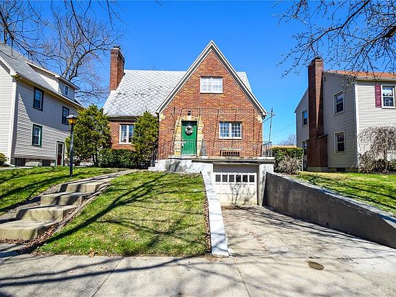 3rd image of 435 Corona Ave