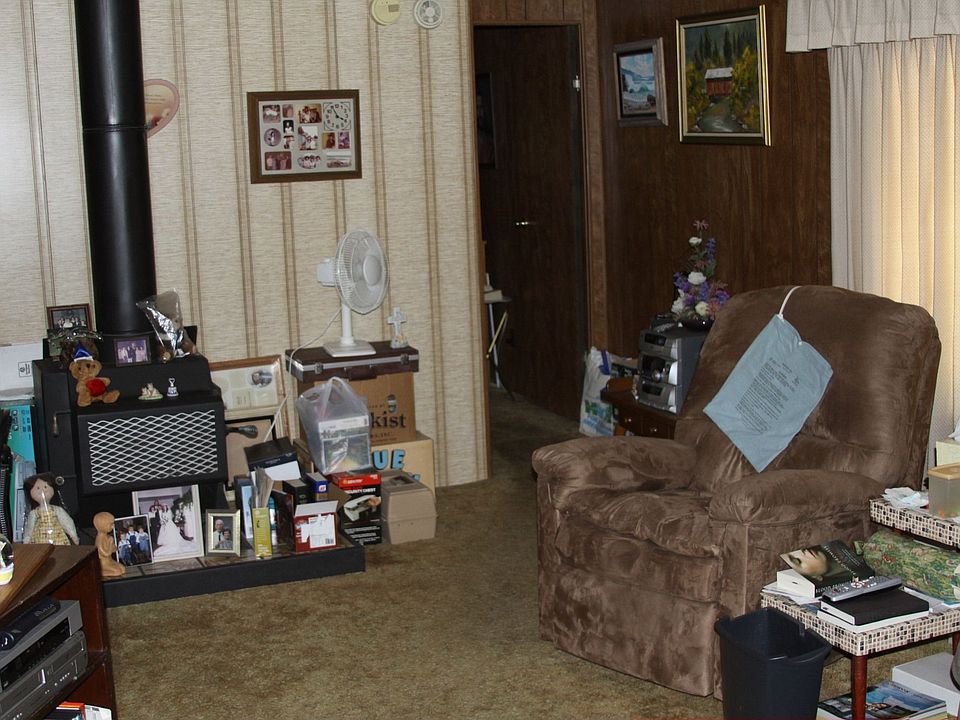 2nd image of 1400 Candlelight Dr Space 220