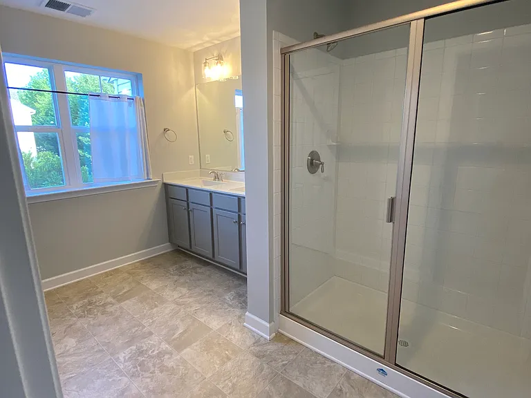 304 Bethune Dr — Photo 10