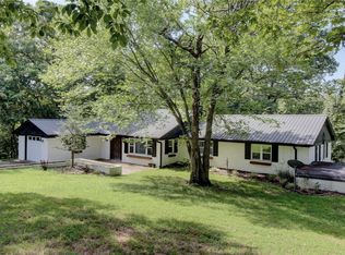 14696 Greenburrow Rd, Fayetteville, AR 72704