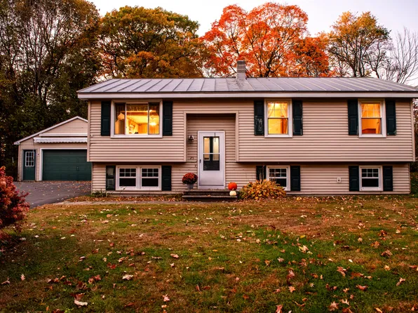 25 S Alpine Street, Oakland, ME 04963