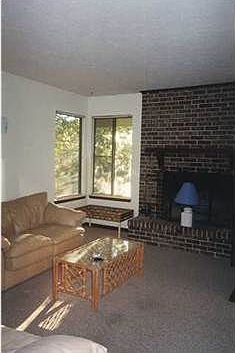 4th image of 726 Country Club Rd