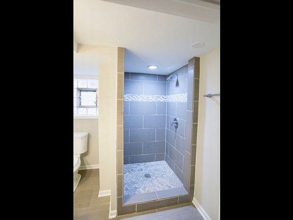 3rd image of 2843 N Parkside Ave