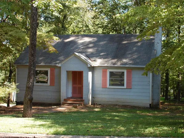 1218 Hillview Rd, Chapel Hill, NC 27514