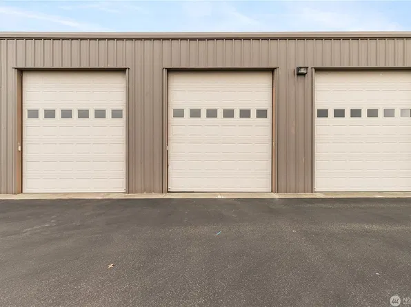 2305 Leatherwood Dr. #2, Lynden, WA 98264