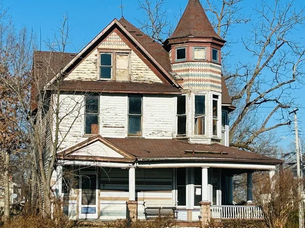 216 S State St, North Vernon, IN 47265