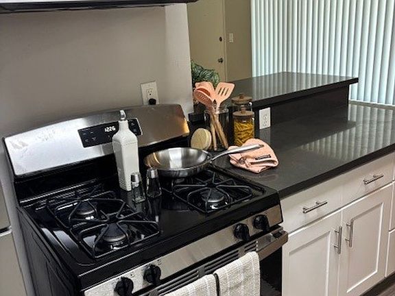 5th image of 7661 Baylor Dr #15
