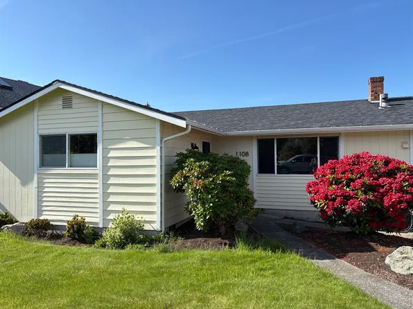 1108 15th St, Anacortes, WA 98221
