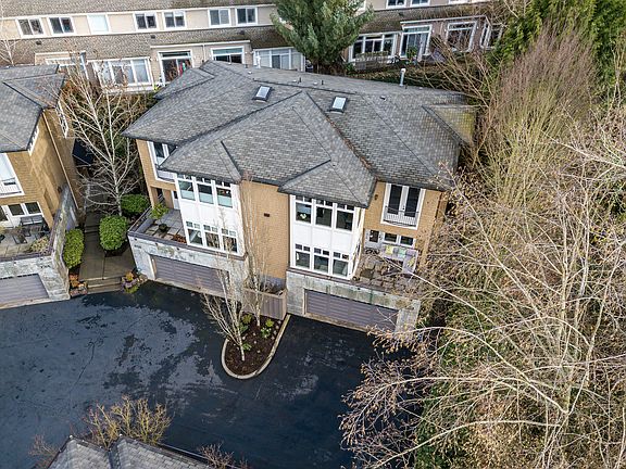 2nd image of 8605 112th Ln NE