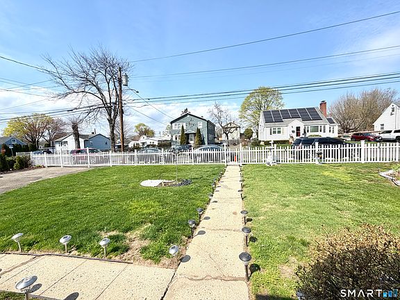 3rd image of 185 Grandview Avenue