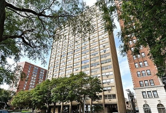 2nd image of 5530 S Shore Dr APT 21A