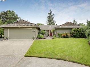 2975 NW Eastway Pl, Beaverton, OR 97006
