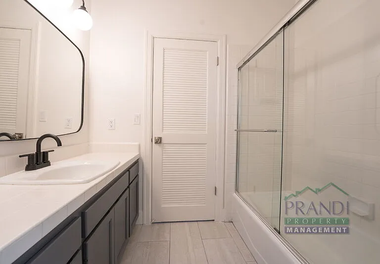 121 Laurel Grove Ave — Photo 21