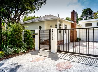 13922 Peach Grove St, Sherman Oaks, CA 91423