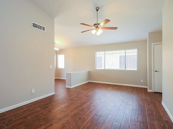 5th image of 44 E Coral Bean Dr