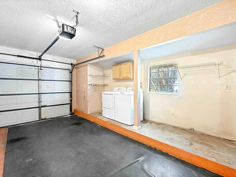 641 Maple Oak Cir #101 — Photo 19
