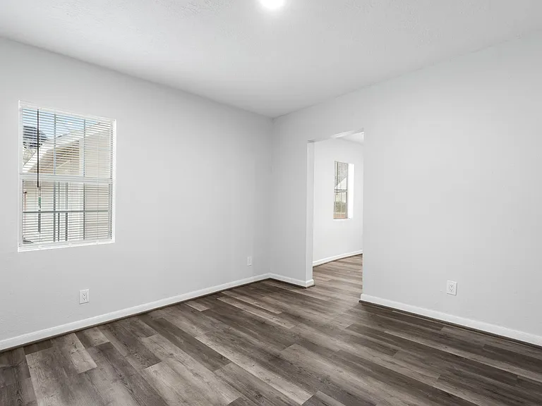 7307 Avenue H #B — Photo 12