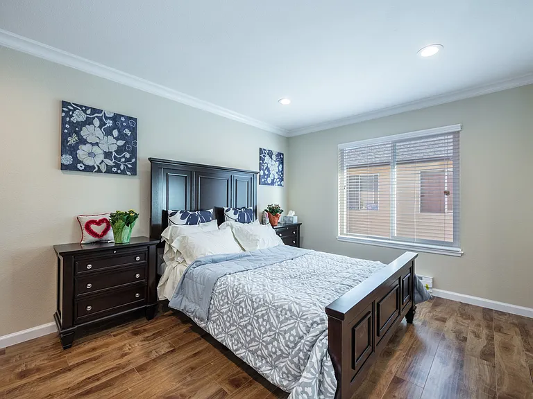 888 Golden Saratoga-Cupertino Apartment Homes — Photo 60