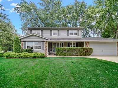 221 Yarmouth Rd, Elk Grove Village, IL, 60007