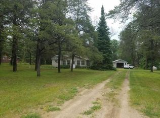 10240 N Finley Lake Ave, Harrison, MI 48625