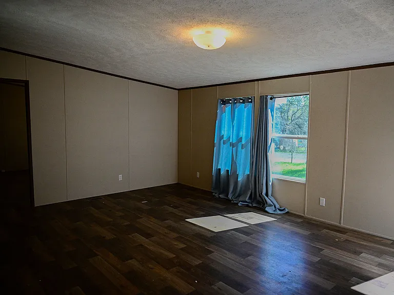 909 Pine Eagle Ln — Photo 3