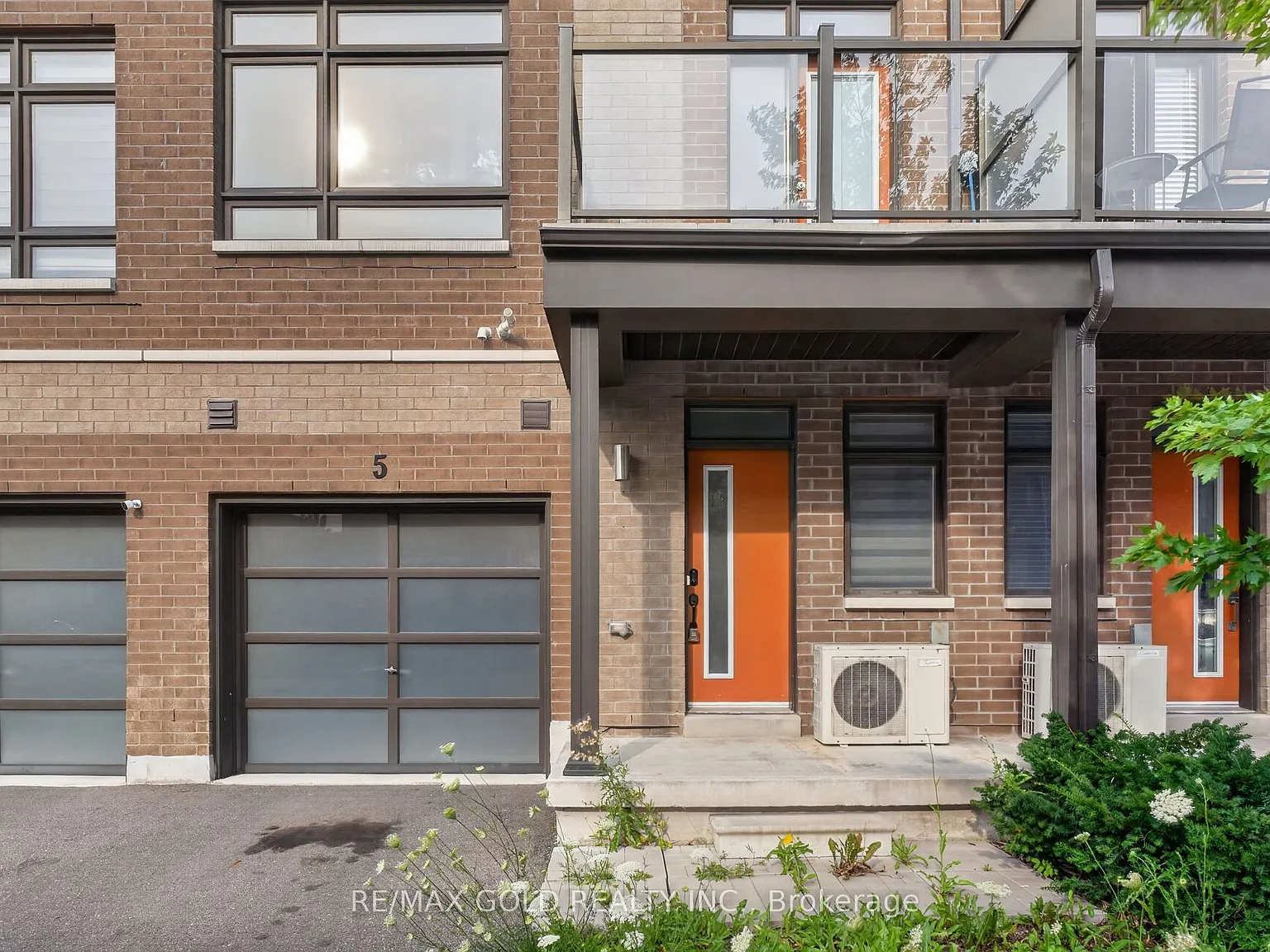 2 bed, $2,600 — Photo 3