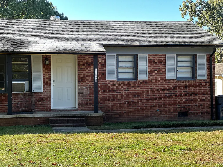 5460 Bertie Ave #D — Photo 9