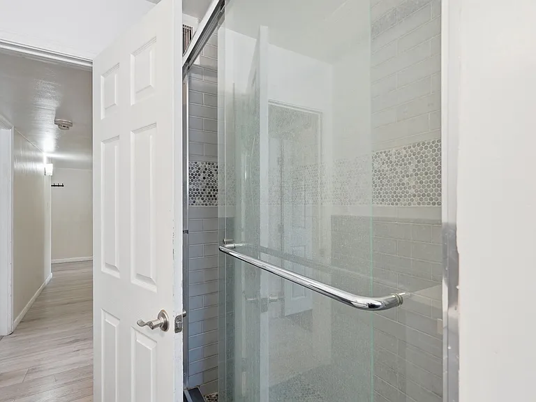 742 E Sierra Vista Dr — Photo 22