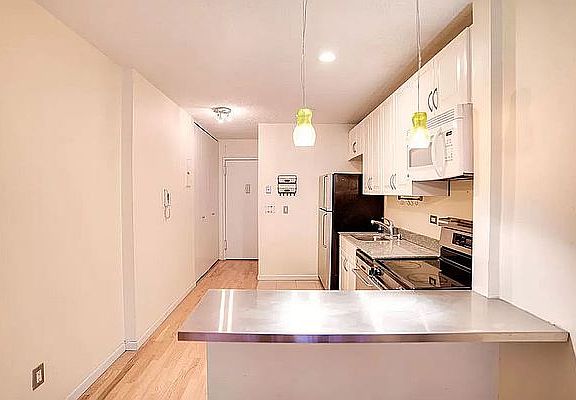 4th image of 130 Water St APT 6C