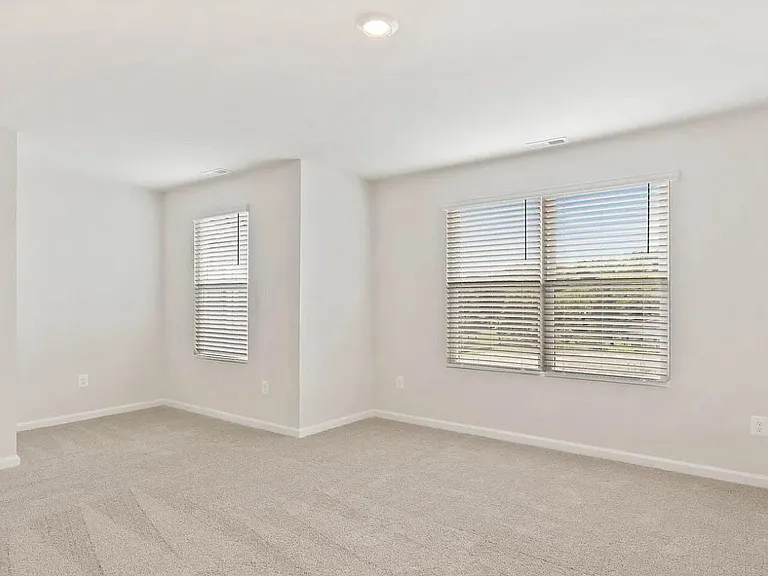 123 Cramsford St #MAIN — Photo 6